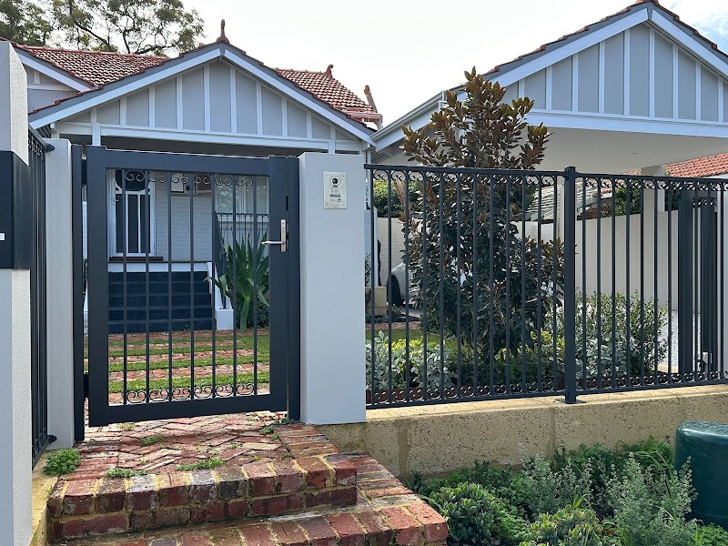 A&K Gates & Fencing photo 2