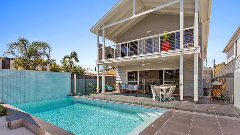 A Rolley & Sons - Sunshine Coast Custom Home Builders work 1
