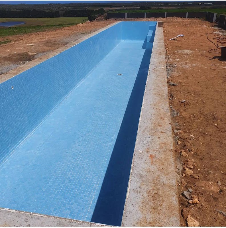 AK pool tiling photo 1