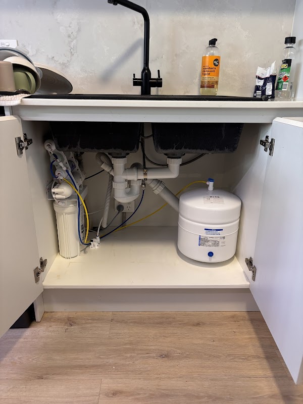 Alex Johnston Plumbing/ Hot Water project 7