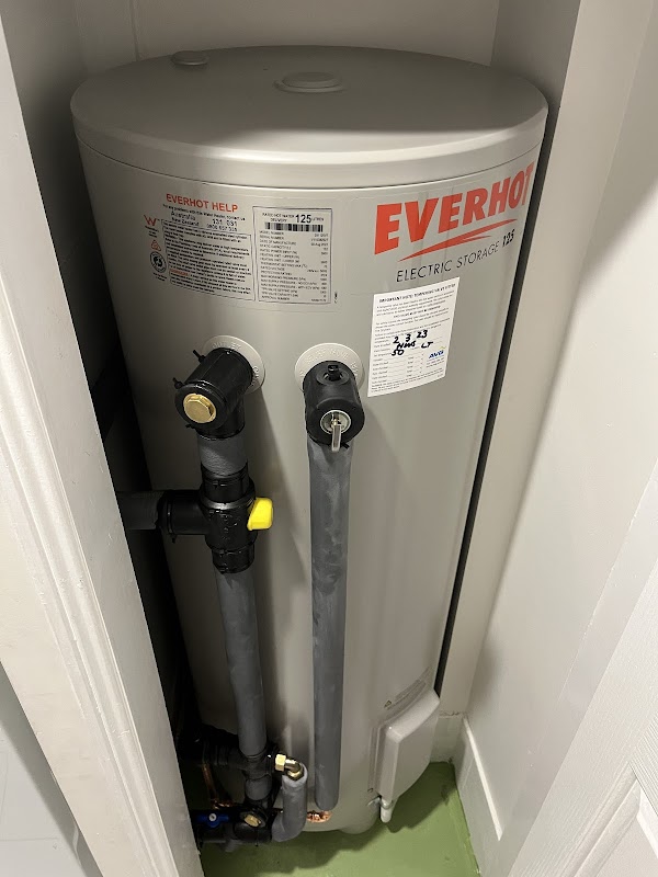 Alex Johnston Plumbing/ Hot Water project 10