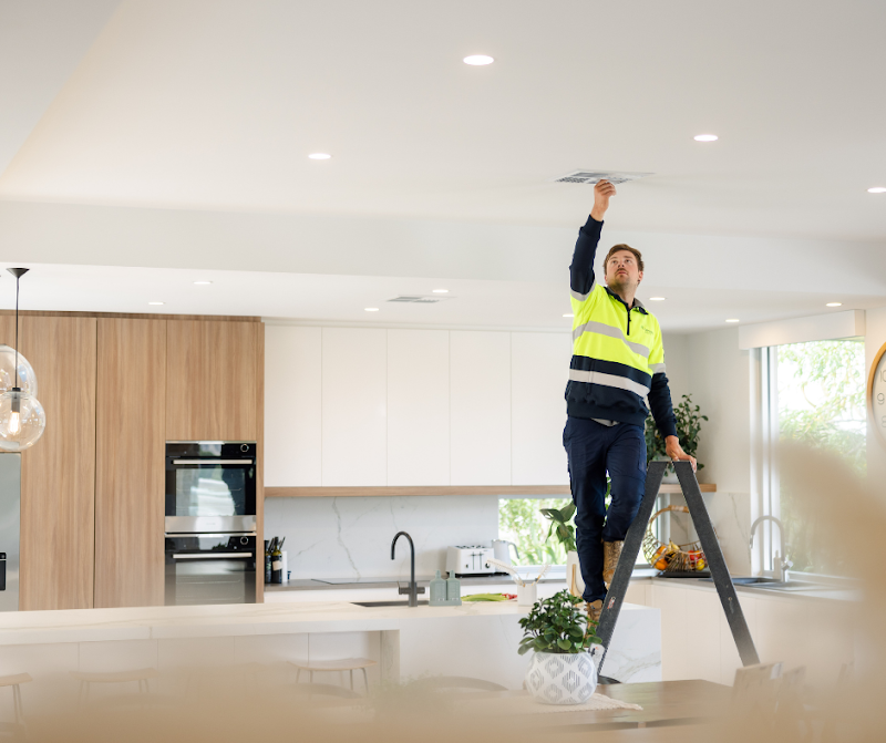Arcom Services | Electrical, Heating & Cooling work 2