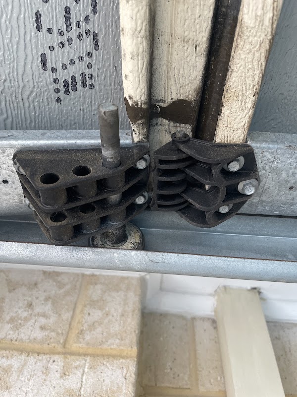 Aus Garage Door Parts & Remotes work 2