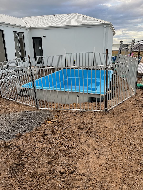 Barwon Temporary Pool Fencing work 1