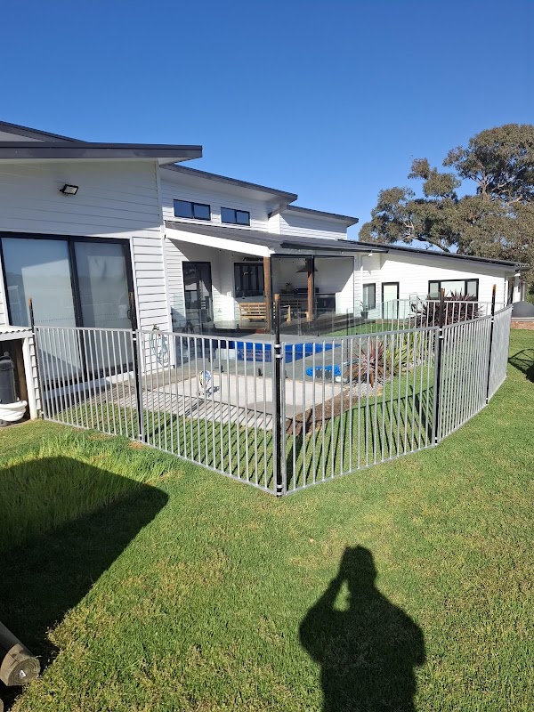 Barwon Temporary Pool Fencing work 2