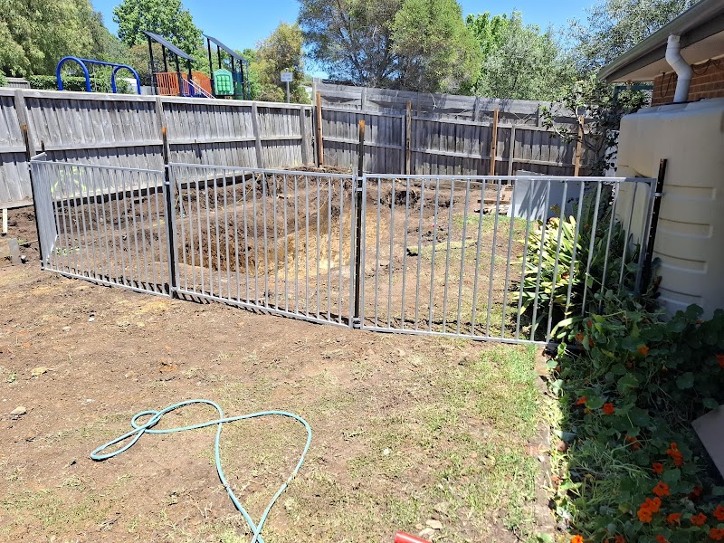 Barwon Temporary Pool Fencing work 4