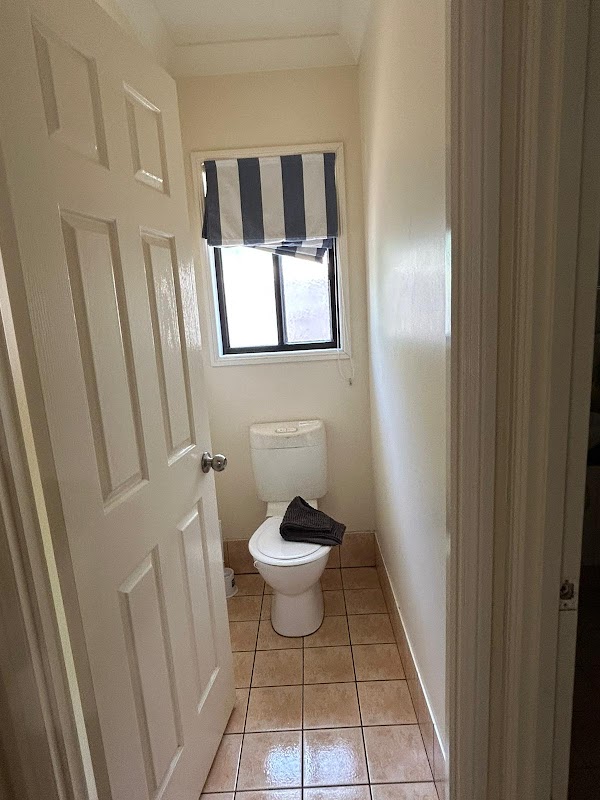Ben's Cleaning | Bond Cleaning | Builder Cleaning I Spring Cleaning | Window Cleaning | Office Cleaning I Townsville work 2