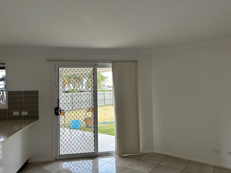 Ben's Cleaning | Bond Cleaning | Builder Cleaning I Spring Cleaning | Window Cleaning | Office Cleaning I Townsville project 5