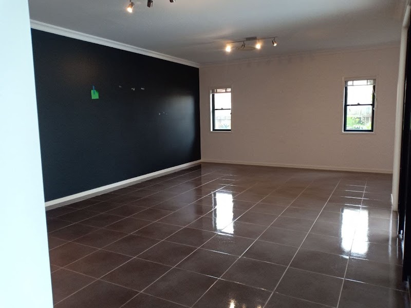 Ben's Cleaning | Bond Cleaning | Builder Cleaning I Spring Cleaning | Window Cleaning | Office Cleaning I Townsville project 6