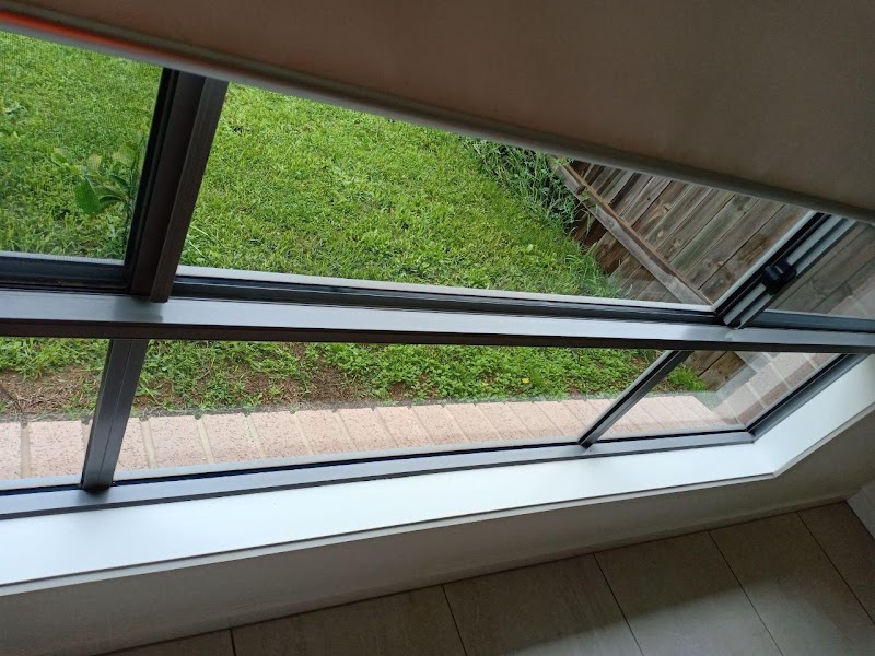 Ben's Cleaning | Bond Cleaning | Builder Cleaning I Spring Cleaning | Window Cleaning | Office Cleaning I Townsville project 8