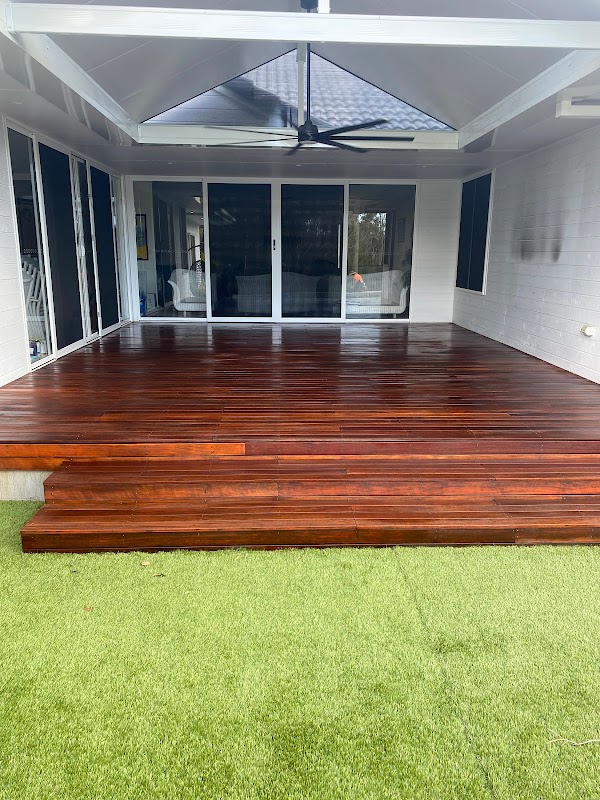 Bigsy Deck Rejuvenating and Maintenance project 9
