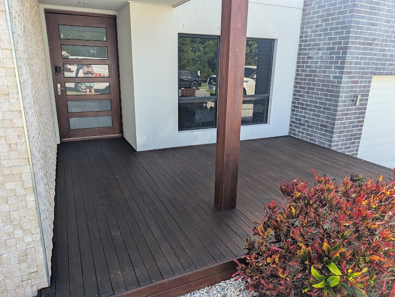 Bigsy Deck Rejuvenating and Maintenance project 10