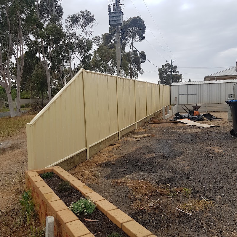 D & M Fencing work 1
