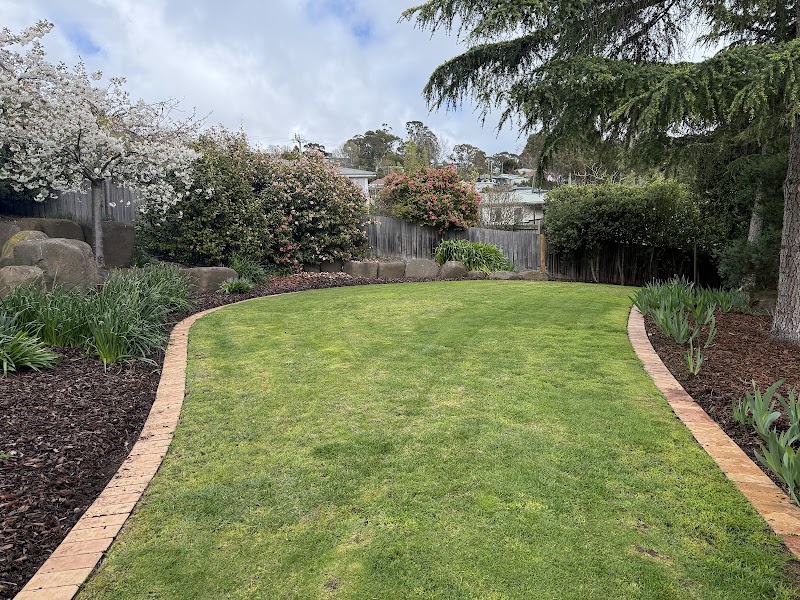 Dark Knight Gardening & Maintenance photo 2