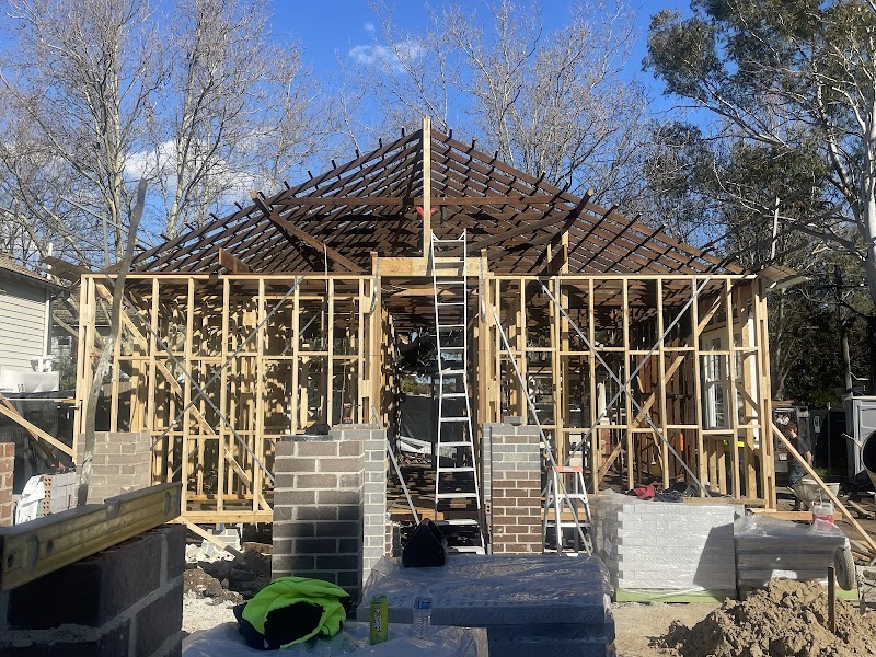 Deluxe carpentry photo 3