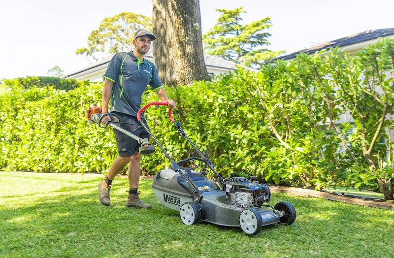 Ed’s Mowing & Maintenance - North Shore work 3