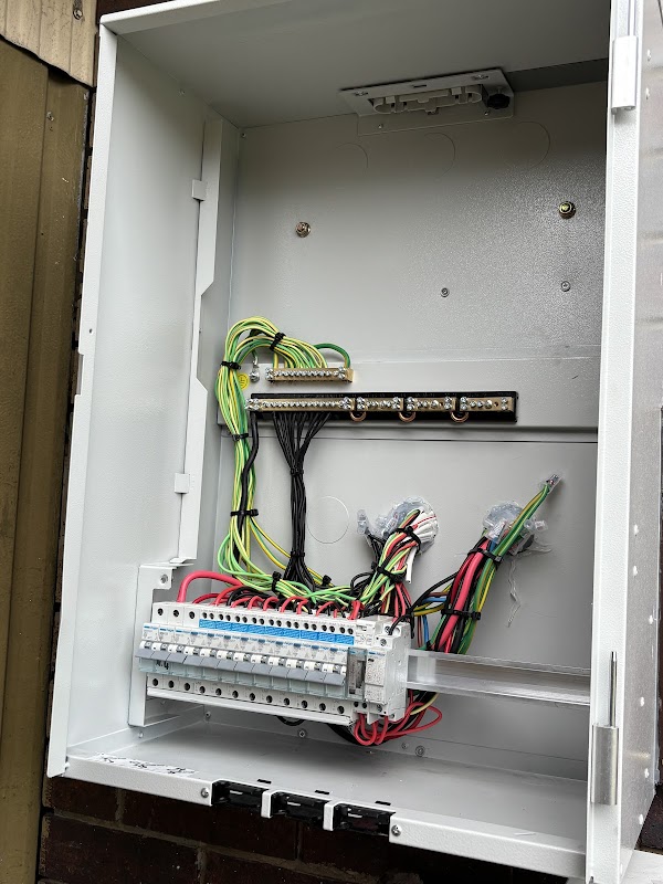 Elite Electrical Maintenance and Airconditioning project 5