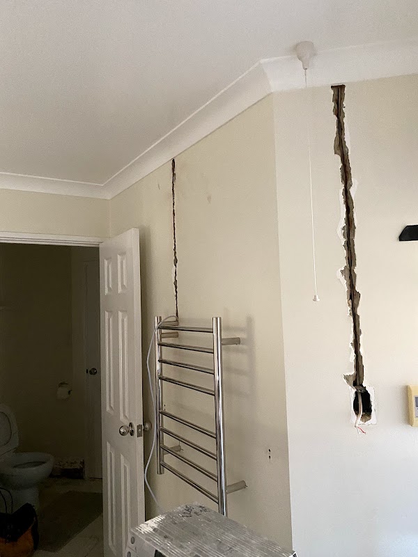 Emerald Electrical Contractors EC010918 photo 3