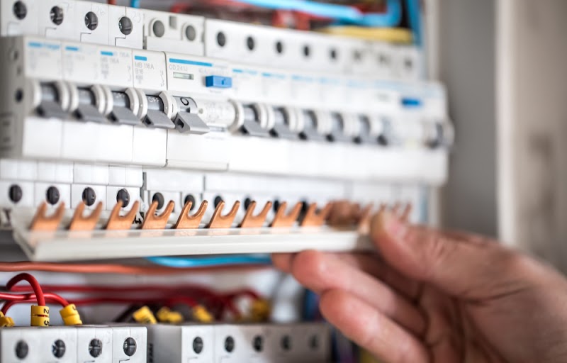 Expert Electrician Services work 3