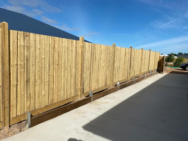 FAMOUS FENCING project 7