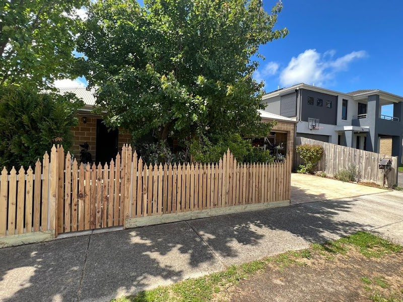 Geelong Fencing and Gates Service project 7