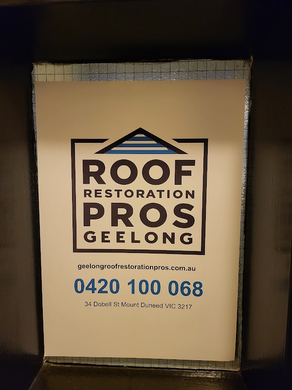 Geelong Roof Restoration Pros work 2