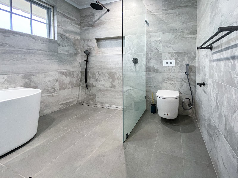 GRAPHITE CONSTRUCTION MANAGEMENT CUSTOM HOMES project 9