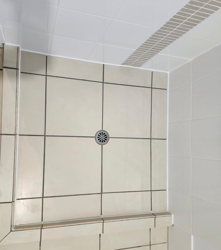 Grout Legends Lutwyche - Tile Repair & Regrouting Experts project 8