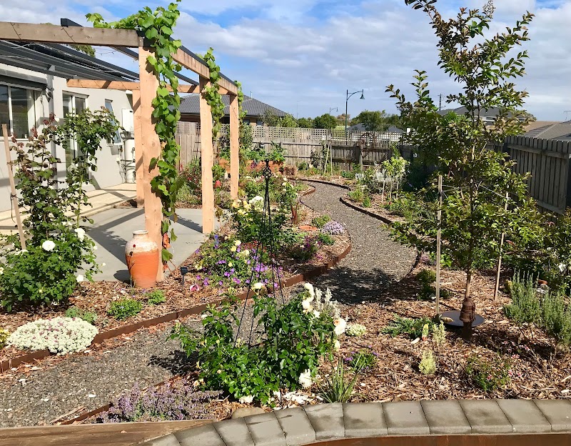 Grove Gardening and Maintenance work 3
