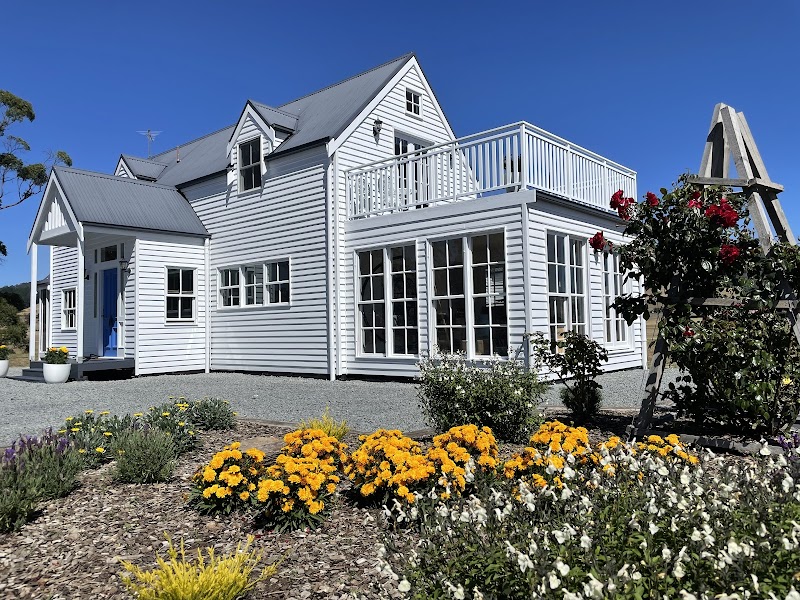 GT PAINTERS AND DECORATORS photo 1