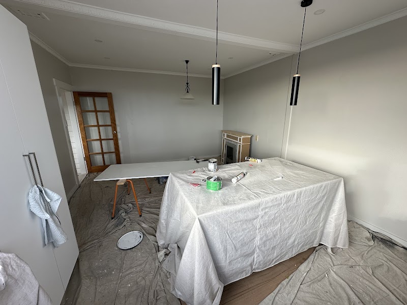 GT PAINTERS AND DECORATORS photo 2