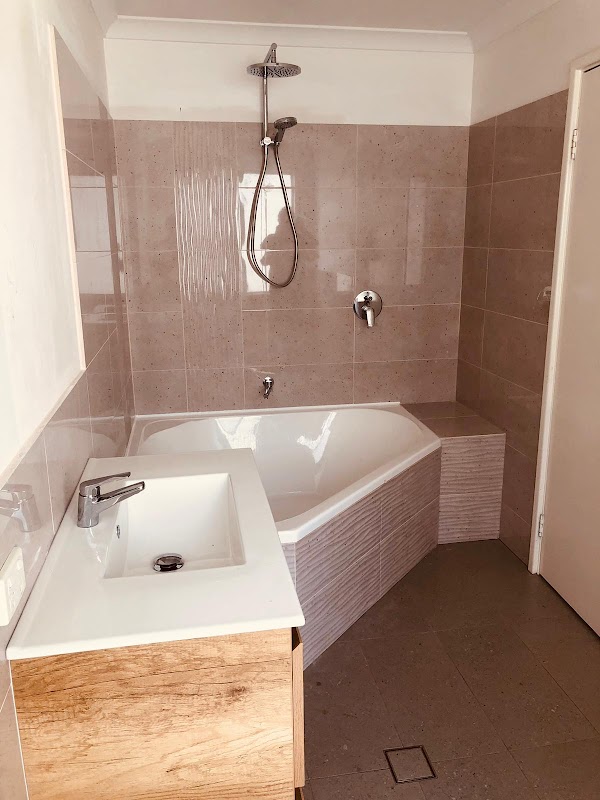 Happy Tiling & Reno work 4
