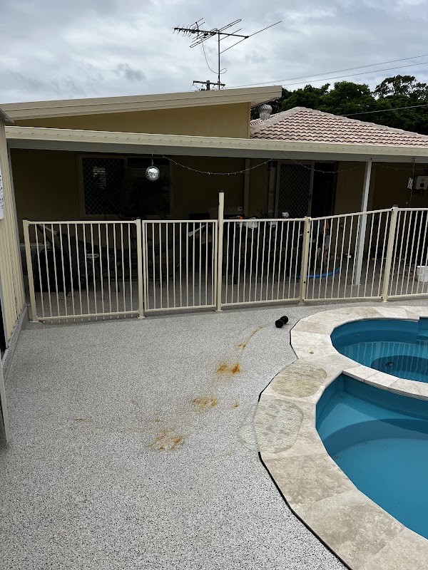 Hi-Liner Pool and Aluminium Fencing photo 3