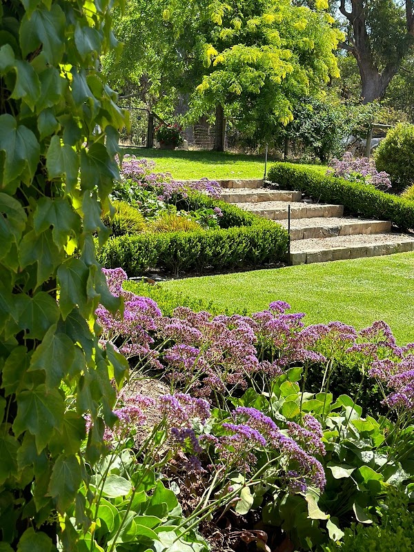 Hills Classic Gardens photo 2