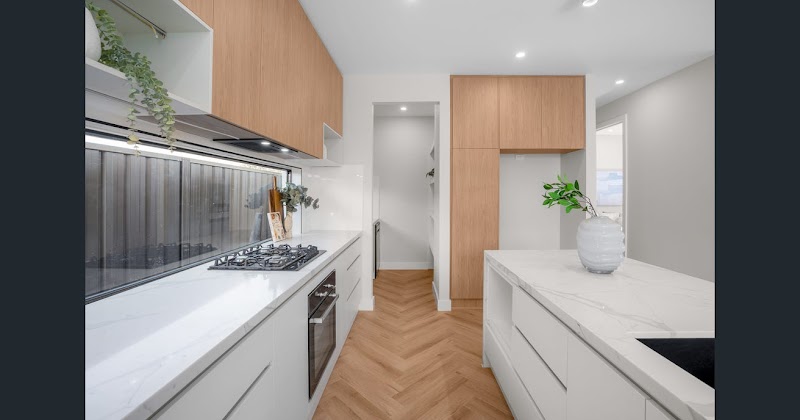 Ikonic Kitchens & Cabinets work 3