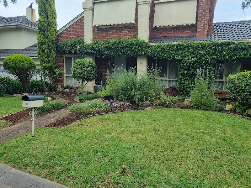 Inlandia Gardening & Landscaping project 9