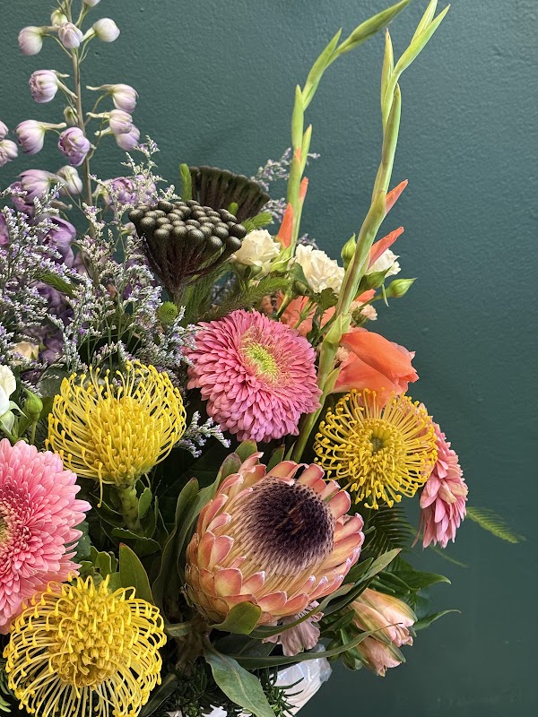 KMF (Kings Meadows Florist) Launceston’s Top florist project 7