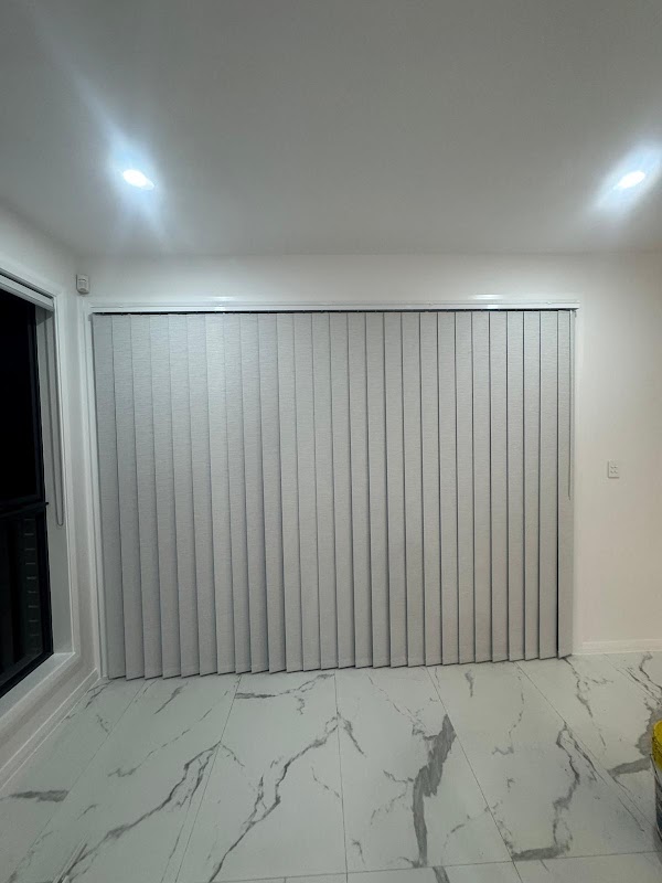 Kove & Kloth Blinds and Curtains photo 1