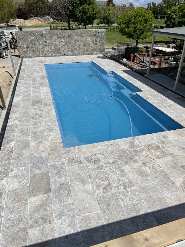 LEADING OUTDOOR SOLUTIONS work 3