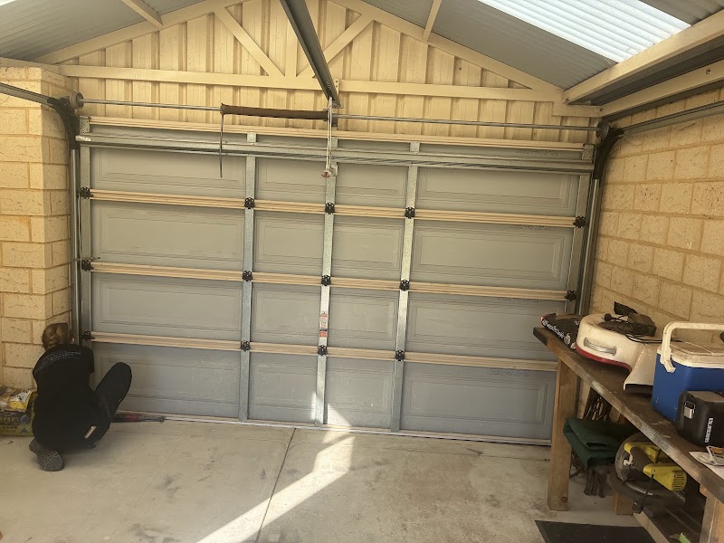 Mandurah Garage Door Repairs project 6
