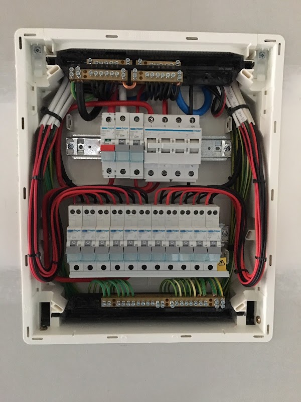 Mark Kelly Electrical project 10