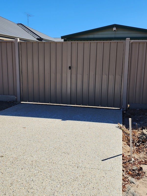Maximum Fencing WA photo 3