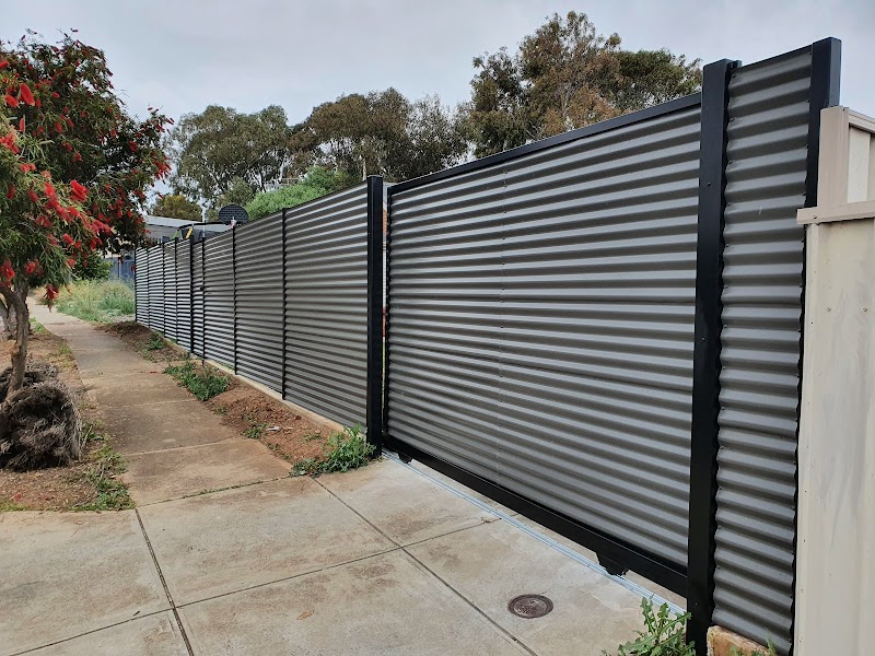 north2south fencing & gardens work 3