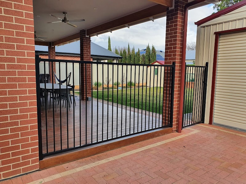 north2south fencing & gardens project 7