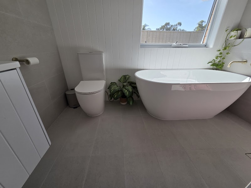 Opulence Kitchens & Bathrooms work 4