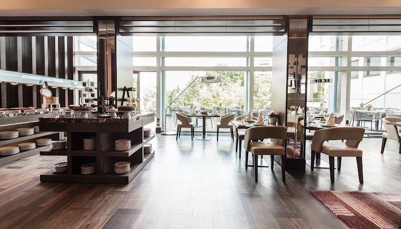 Palazzo Group photo 2