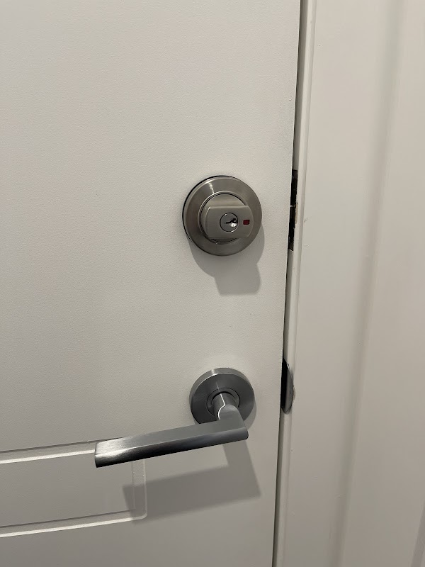 Platinum Locksmiths - Commercial & Residential Mobile Locksmiths work 3