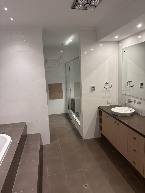 PROFESSIONAL AND EFFECTIVE CLEANING SERVICES work 4