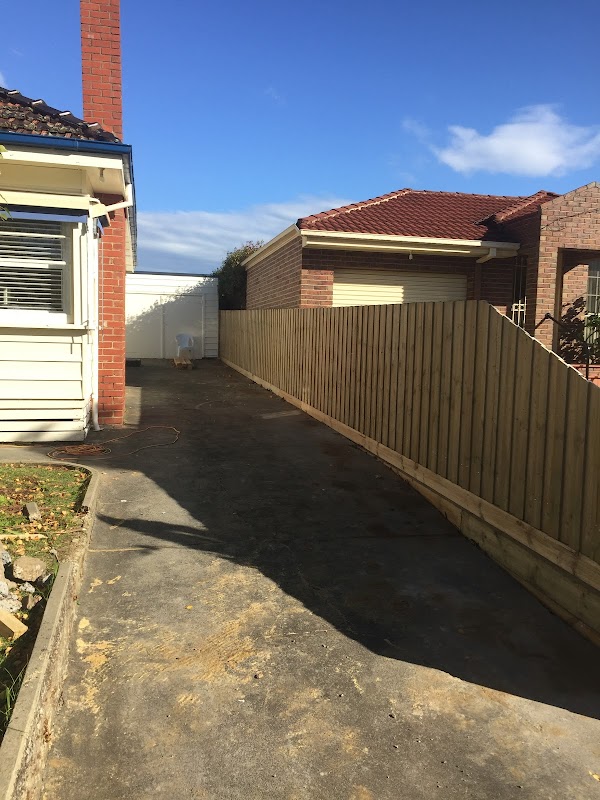 PV BUZZA FENCES AND GATES work 3