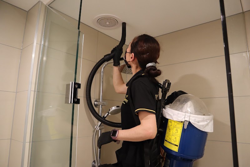Qbees - Airbnb Cleaning & Property Services work 1